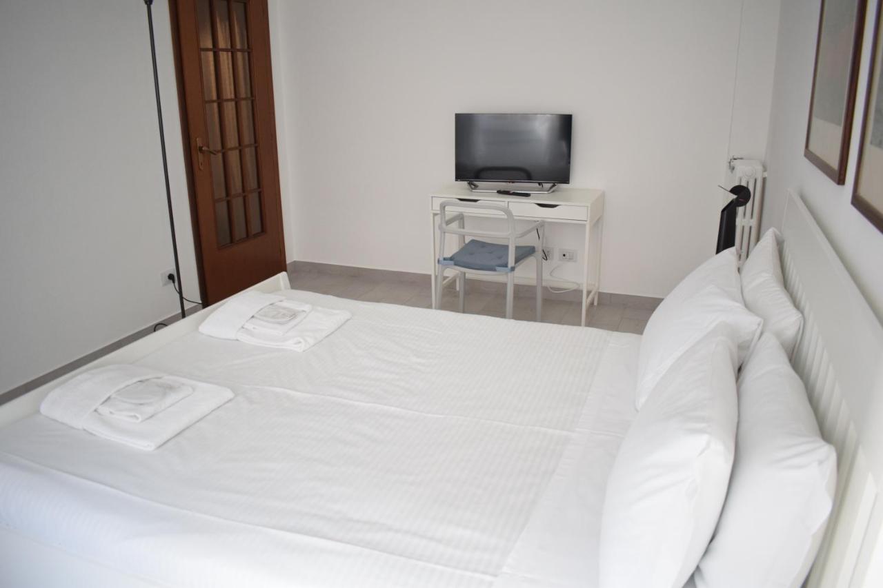 L'Arche Comfort&Relax - Gambara Square Di Via Palma มิลาน ภายนอก รูปภาพ