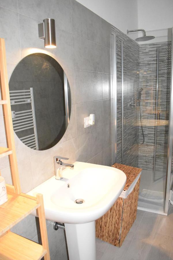 L'Arche Comfort&Relax - Gambara Square Di Via Palma มิลาน ภายนอก รูปภาพ